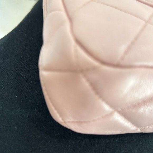 Chanel Quilted Caviar Medium double Flap. - Picture 7 of 12